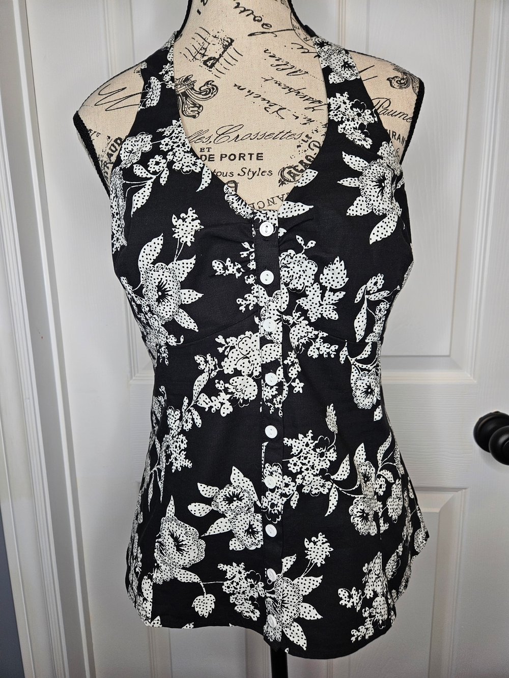 Eclipse Black White Floral Top Size M Halter Neck Button Down Cotton Summer